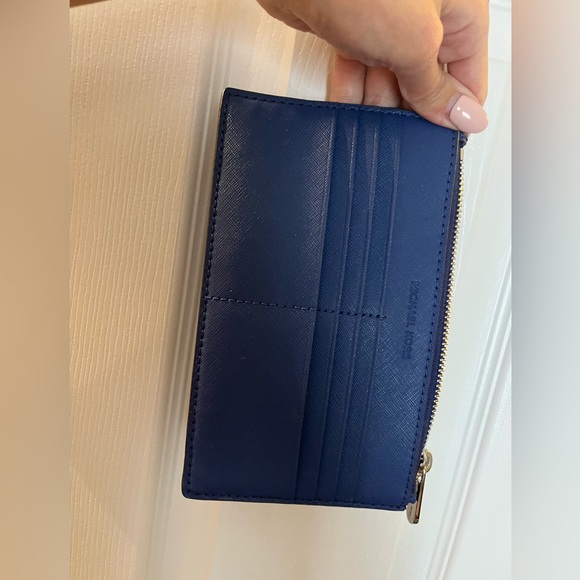 Michael Kors Cross Body Bag, blue, comes with removable card holder - Picture 4 of 7